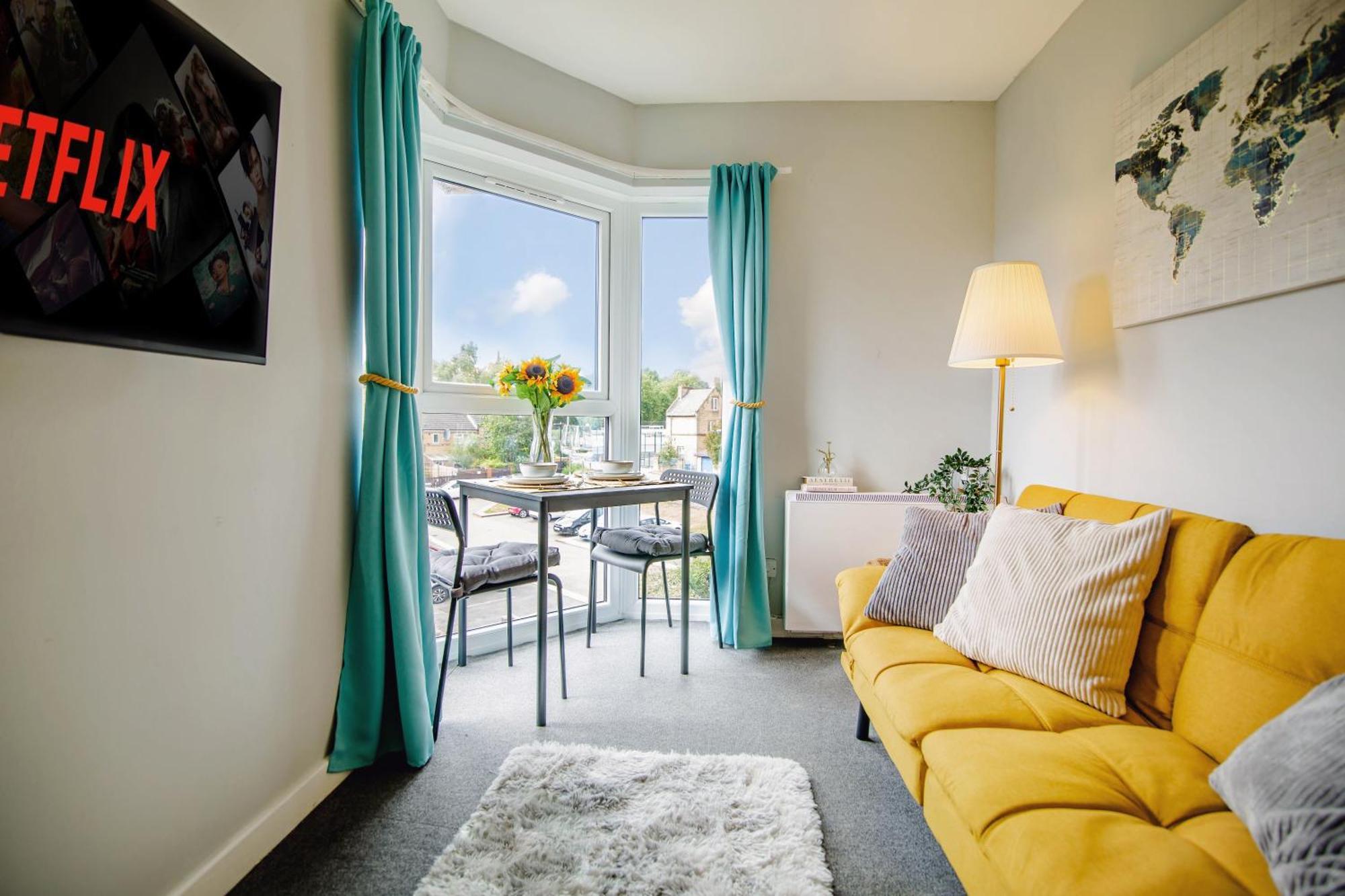 The Banana Loft Central Sheffield Retreat 6Ppl ภายนอก รูปภาพ