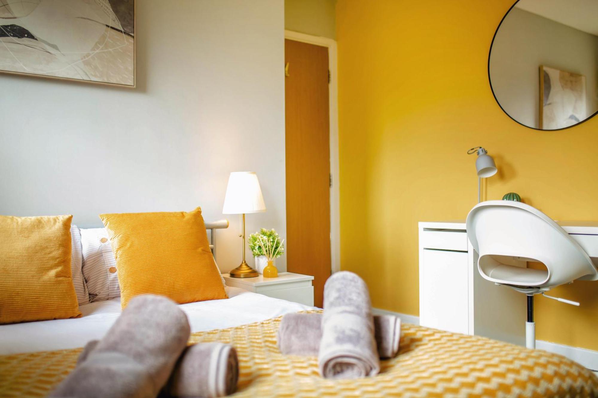 The Banana Loft Central Sheffield Retreat 6Ppl ภายนอก รูปภาพ